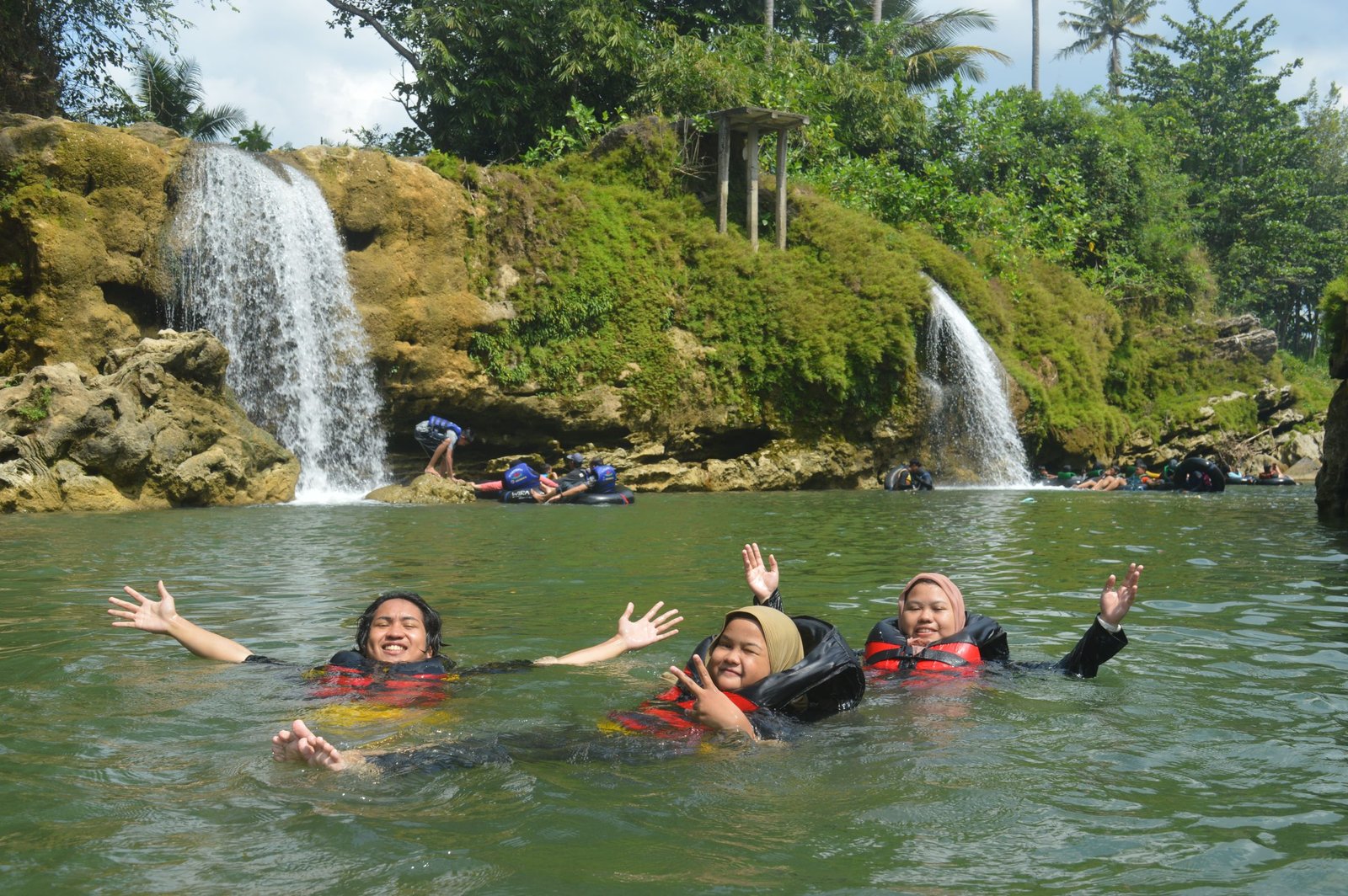 River Tubing Kali Oyo Foto 3