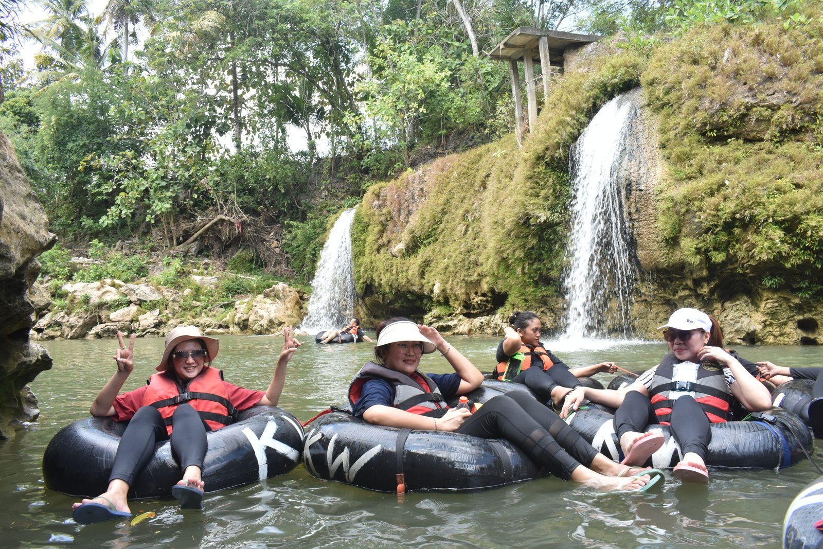 River Tubing Kali Oyo Foto 4